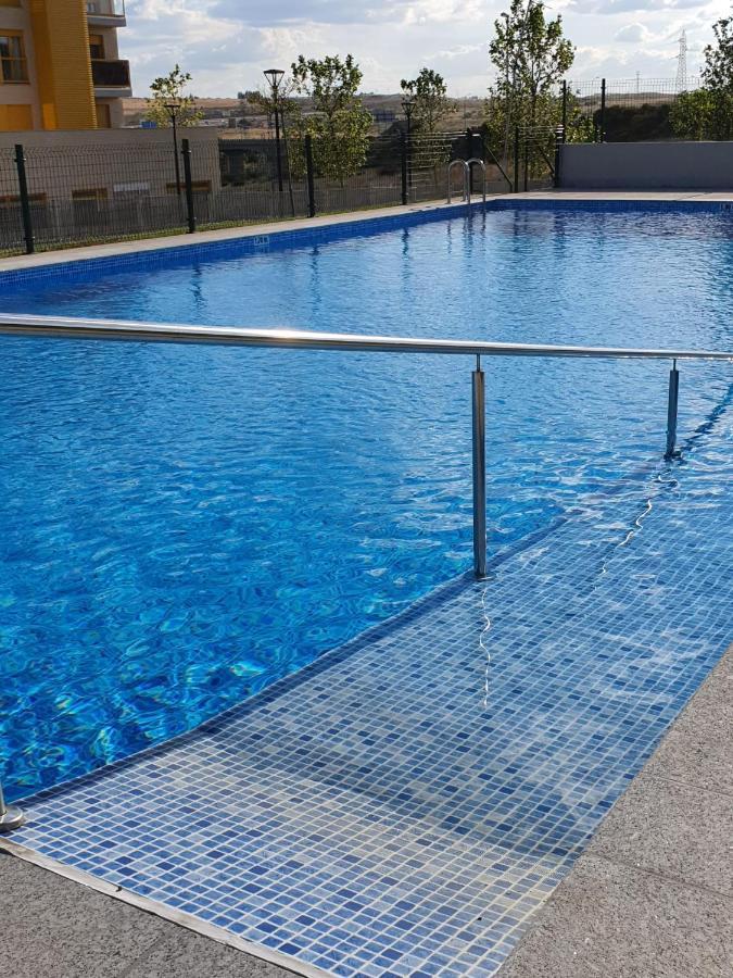 Apartamento Nuevo, Accesible Y Con Piscina !!! Salamanca Eksteriør bilde
